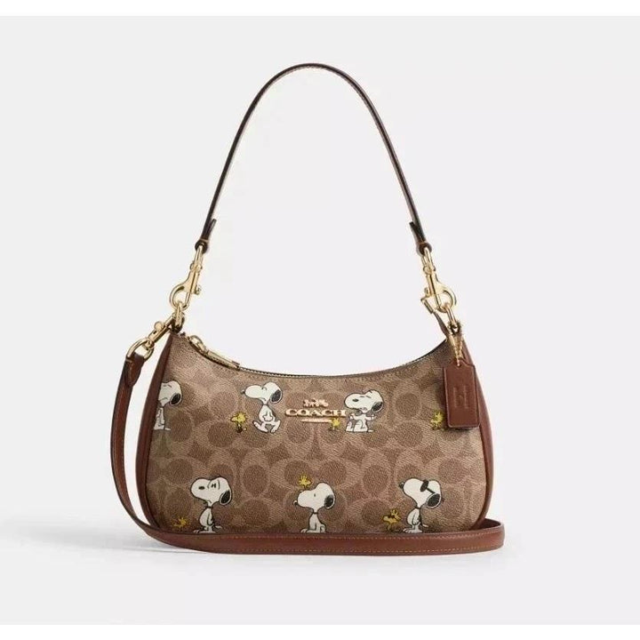 Coach X Peanuts Snap Wallet In Signature Canvas With Snoopy Print CBN32